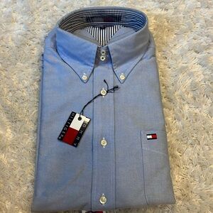 NWT Tommy Hilfiger Men’s Dress Blue Shirt Size Large